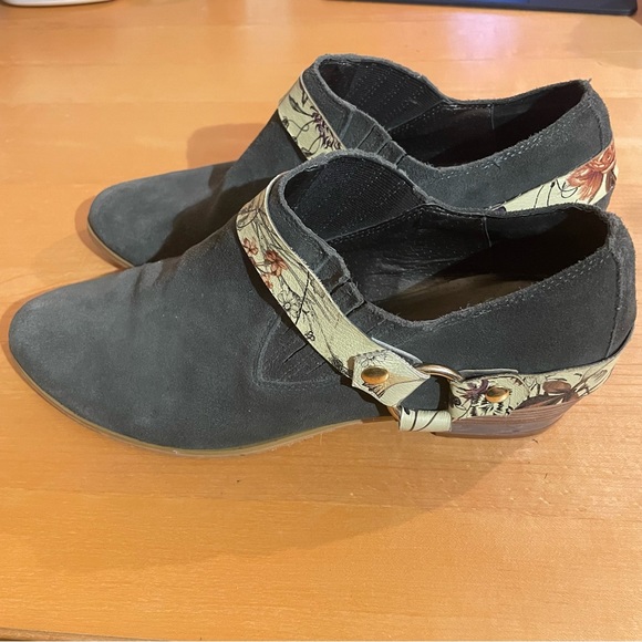 Anthropologie Farylrobin Django Lucite Booties - Picture 1 of 9